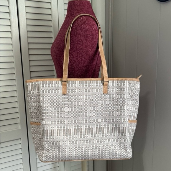 Thirty-One Cindy Tote Canyon Weave Shoulder Bag - Picture 2 of 7